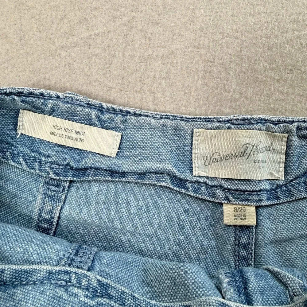Women's Light Blue High Rise Midi Denim Shorts Sz 8/29 90s Style Classic Boho